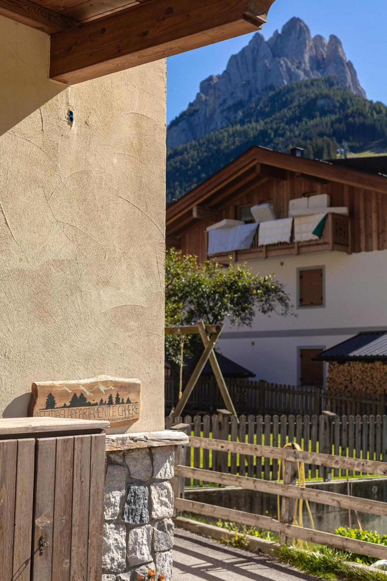 Majon De La Nona Pozza di Fassa Exterior foto