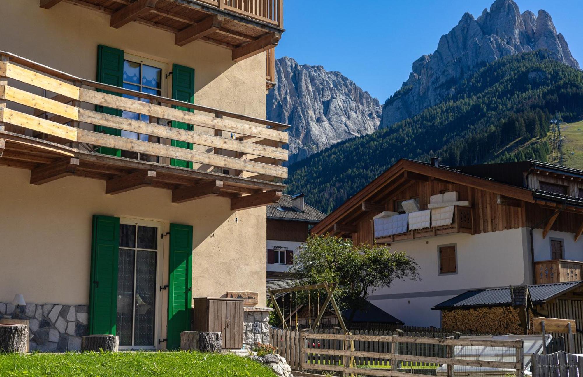 Majon De La Nona Pozza di Fassa Exterior foto